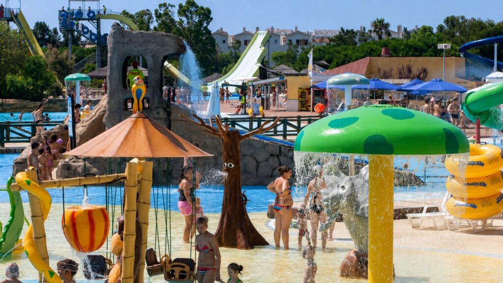 Aquopolis Spain Activities